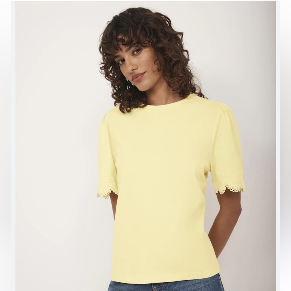 Mint Velvet Cotton Lace Trim T-Shirt in Yellow Size Small Relaxed Fit